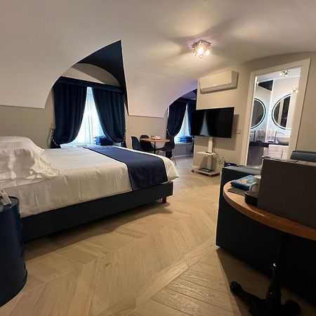 Rome Luxury Blue Suites- Love エクステリア 写真